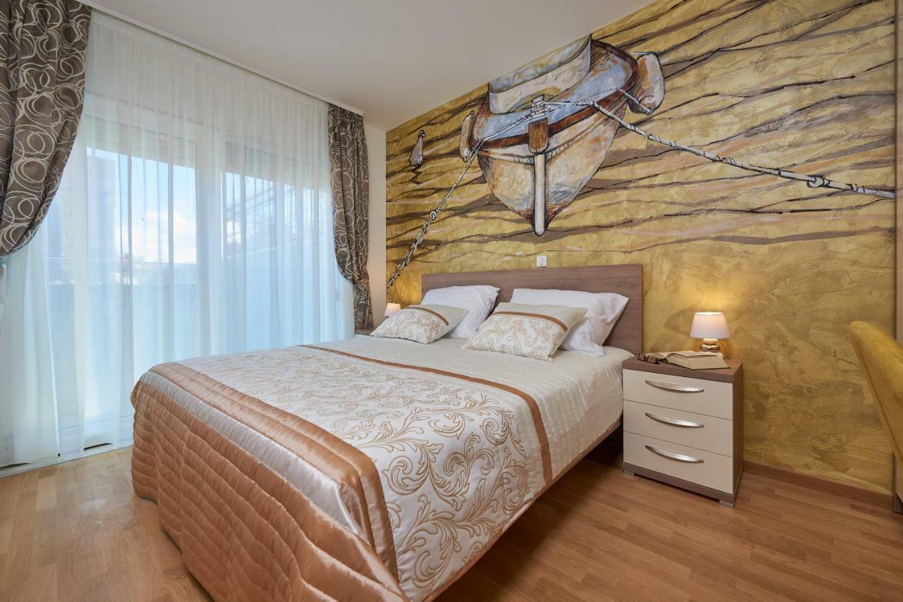 Luxury Villa Residence Zupanovic Трогир Экстерьер фото